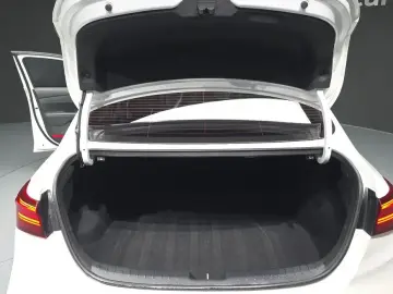 2021 Kia K3 с пробегом 104 243 км