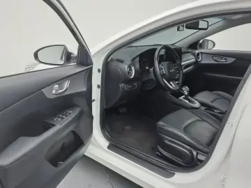 2021 Kia K3 с пробегом 88 207 км