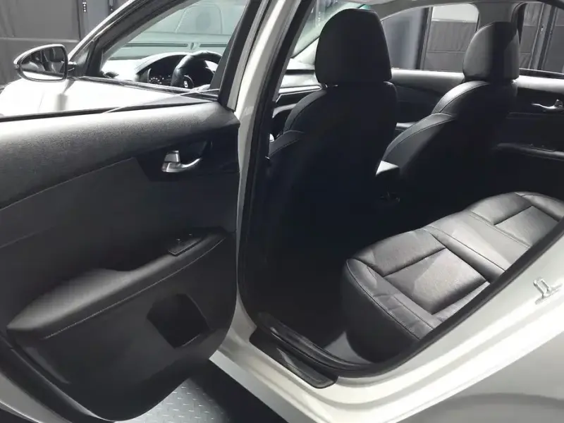 2021 Kia K3 с пробегом 104 243 км