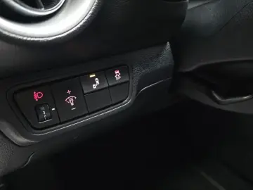 2021 Kia K3 с пробегом 104 243 км