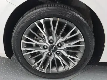 2022 Kia K3 с пробегом 90 684 км
