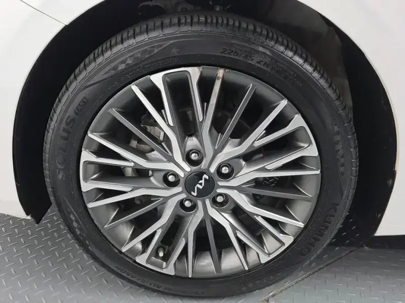 2022 Kia K3 с пробегом 90 684 км