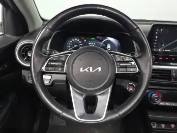 2022 Kia K3 с пробегом 90 684 км