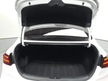 2022 Kia K3 с пробегом 90 684 км
