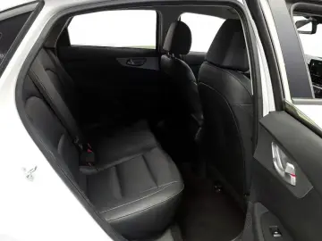 2022 Kia K3 с пробегом 113 866 км