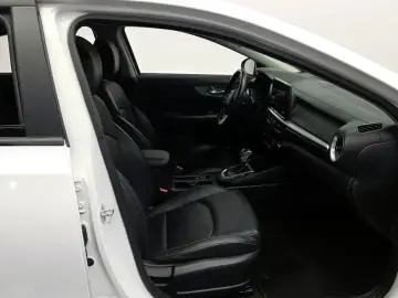 2022 Kia K3 с пробегом 113 866 км
