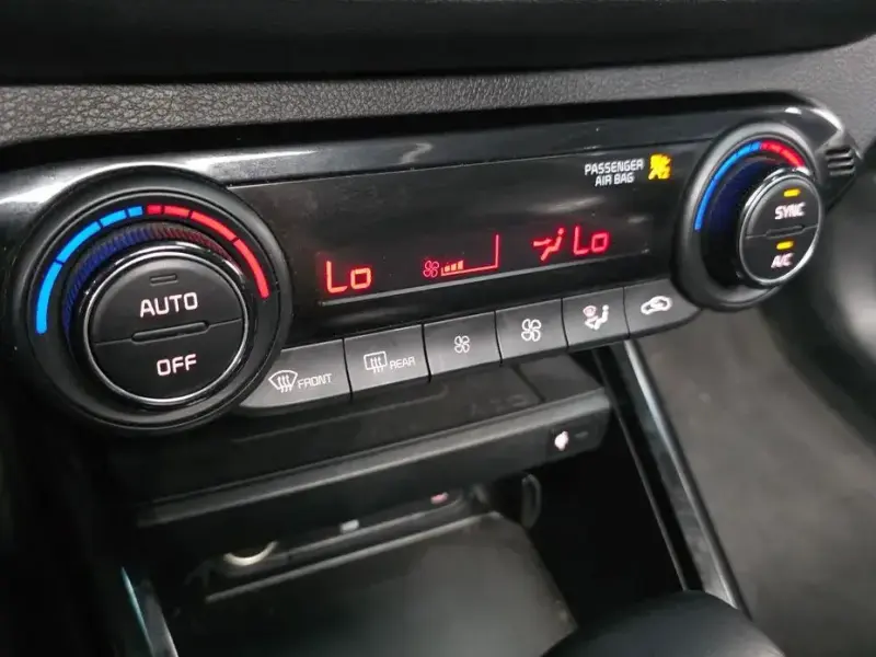 2022 Kia K3 с пробегом 90 684 км