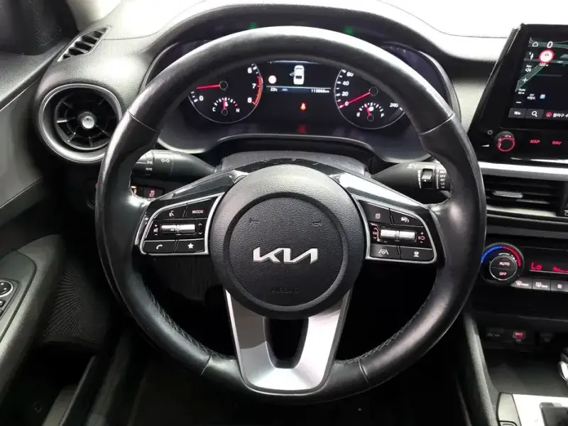 2022 Kia K3 с пробегом 113 866 км