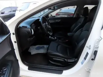 2021 Kia K3 с пробегом 68 247 км