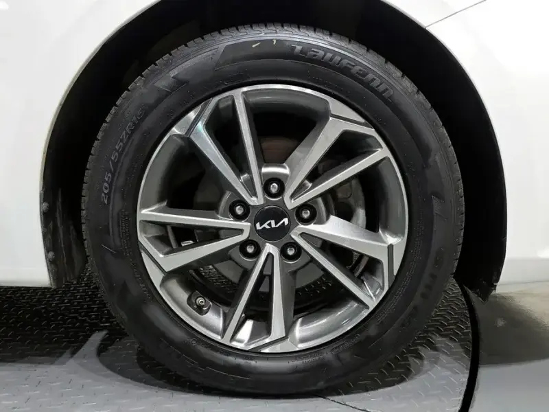 2022 Kia K3 с пробегом 113 866 км
