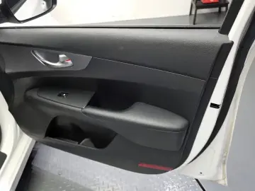 2022 Kia K3 с пробегом 113 866 км