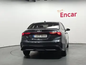 2021 Kia K3 с пробегом 79 333 км