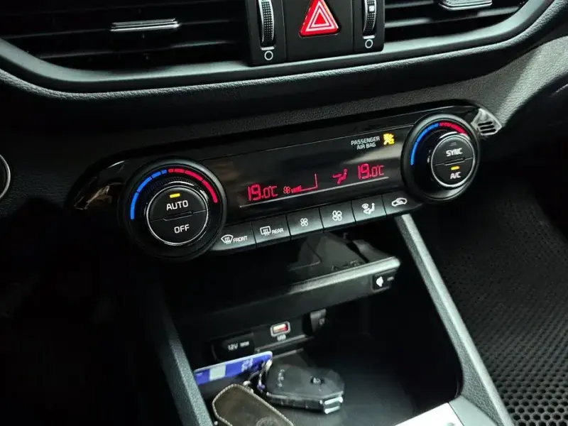 2022 Kia K3 с пробегом 69 861 км