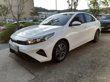 2022 Kia K3 с пробегом 48 000 км