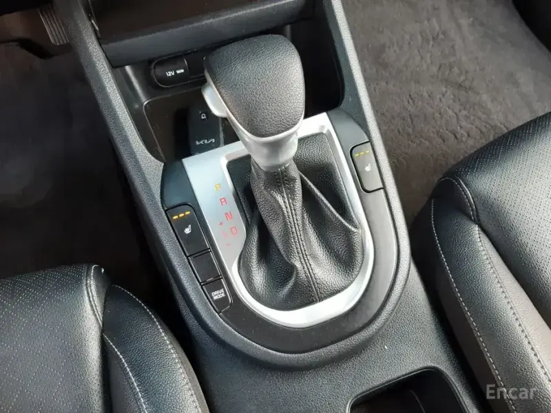 2022 Kia K3 с пробегом 48 000 км