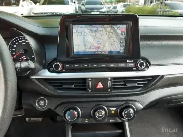 2022 Kia K3 с пробегом 48 000 км