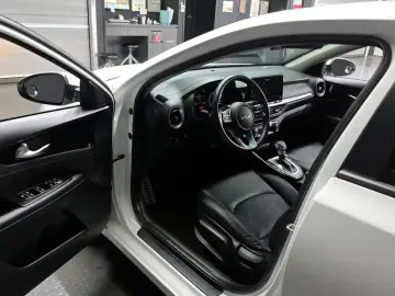 2022 Kia K3 с пробегом 55 823 км
