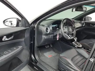 2022 Kia K3 с пробегом 100 796 км