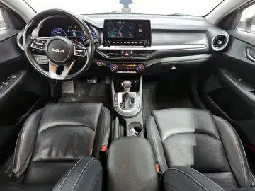 2021 Kia K3 с пробегом 126 361 км