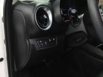 2022 Kia K3 с пробегом 59 287 км