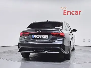 2021 Kia K3 с пробегом 131 157 км