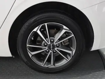 2022 Kia K3 с пробегом 59 287 км