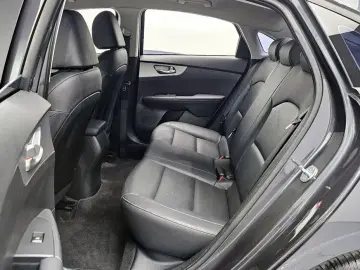 2021 Kia K3 с пробегом 131 157 км