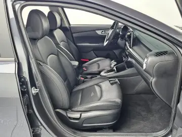 2021 Kia K3 с пробегом 131 157 км