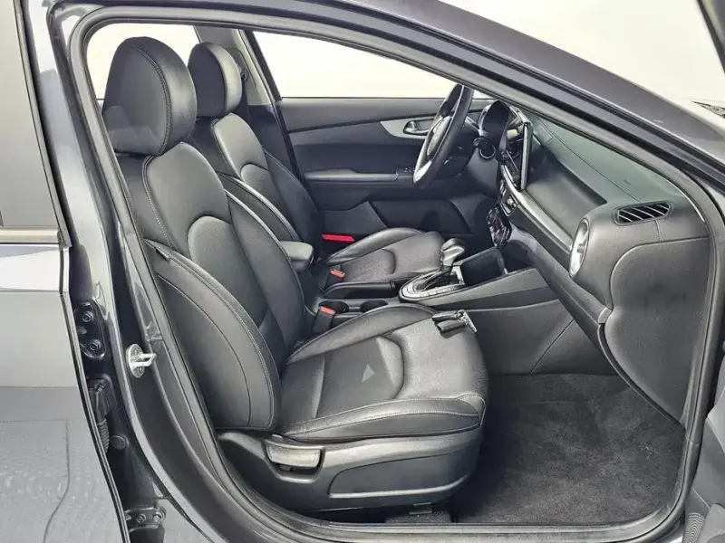 2021 Kia K3 с пробегом 131 157 км