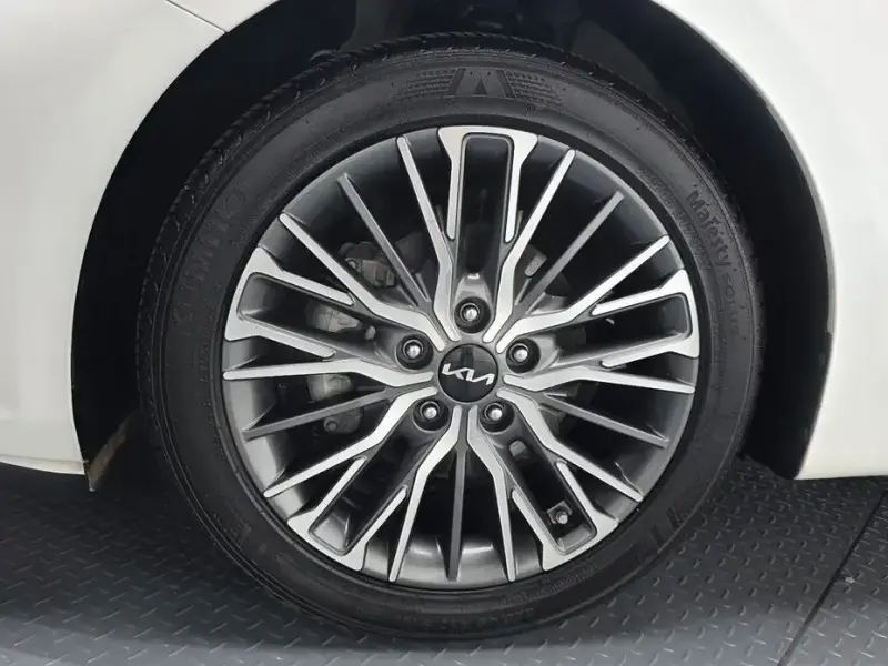 2021 Kia K3 с пробегом 62 333 км