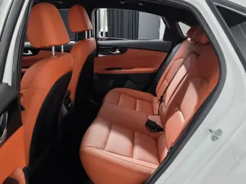 2021 Kia K3 с пробегом 62 333 км