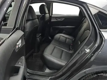 2021 Kia K3 с пробегом 124 850 км