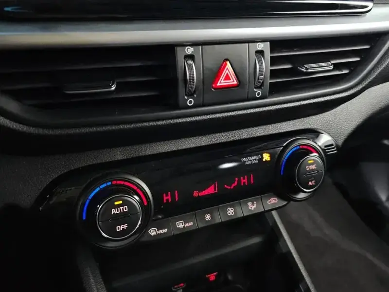 2021 Kia K3 с пробегом 124 850 км