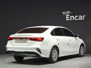 2022 Kia K3 с пробегом 33 918 км
