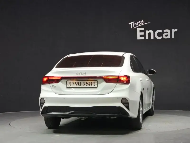 2022 Kia K3 с пробегом 33 918 км