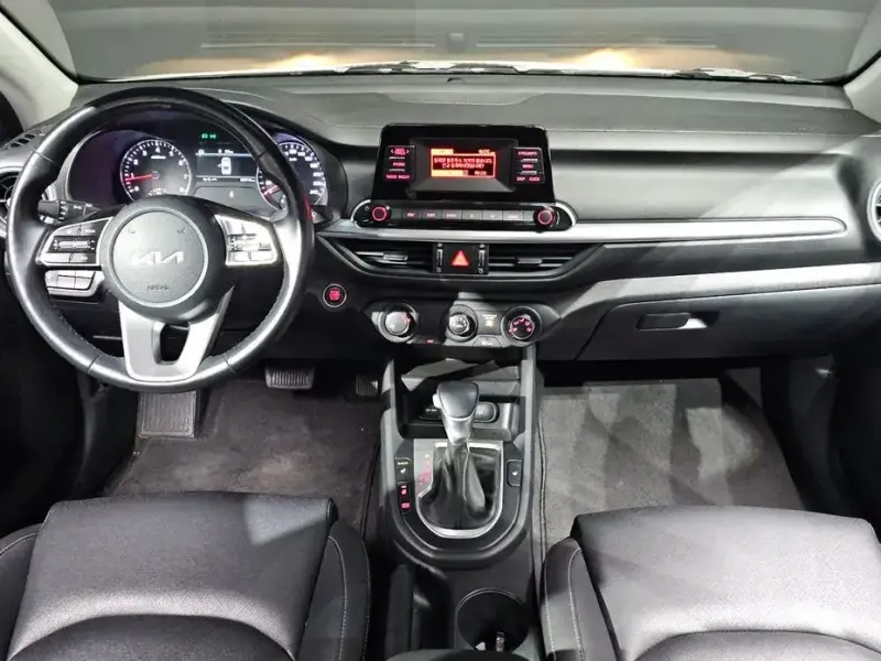 2022 Kia K3 с пробегом 33 918 км