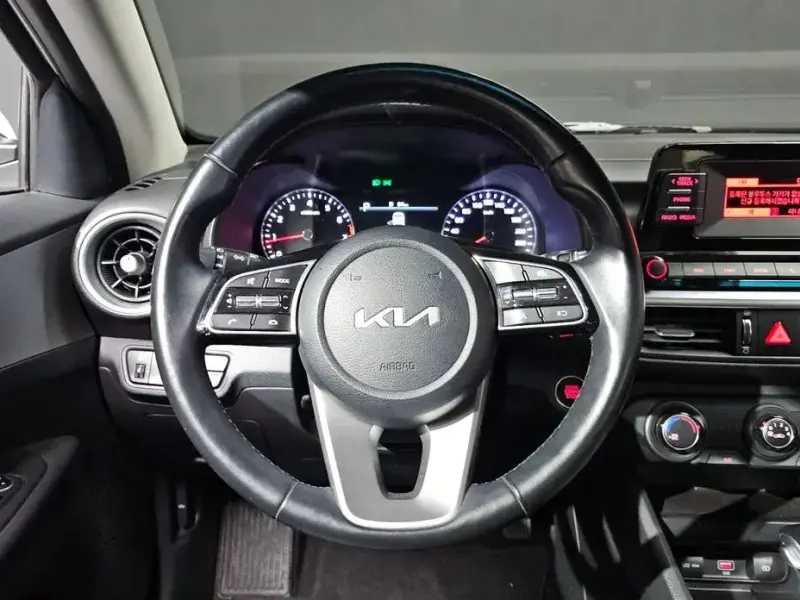2022 Kia K3 с пробегом 33 918 км