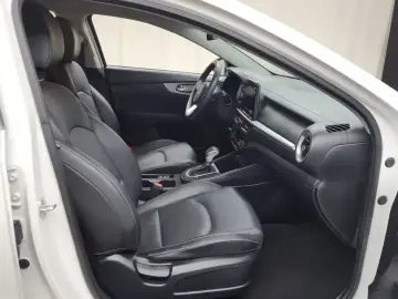 2021 Kia K3 с пробегом 107 706 км