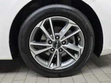 2021 Kia K3 с пробегом 140 064 км