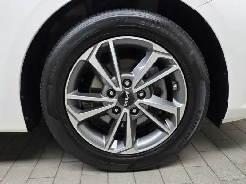 2021 Kia K3 с пробегом 140 064 км