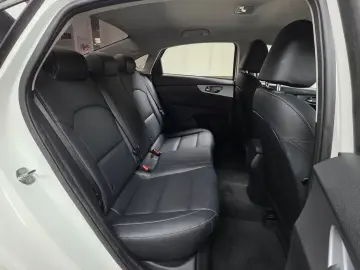 2021 Kia K3 с пробегом 140 064 км