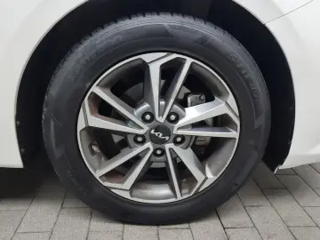 2021 Kia K3 с пробегом 106 210 км