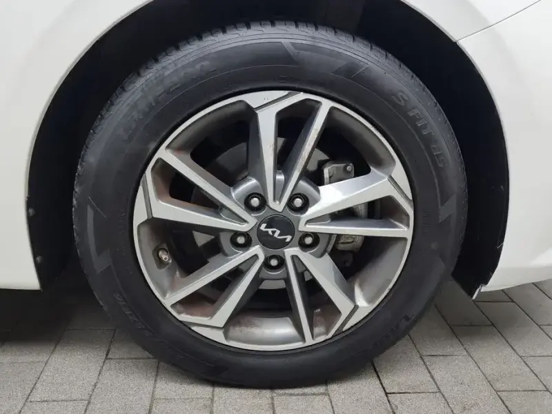 2021 Kia K3 с пробегом 106 210 км