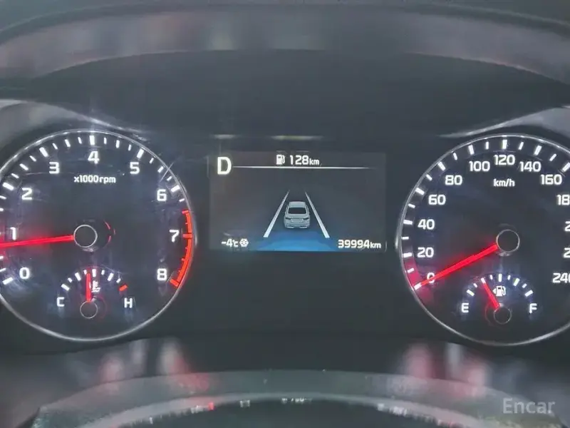 2022 Kia K3 с пробегом 39 973 км