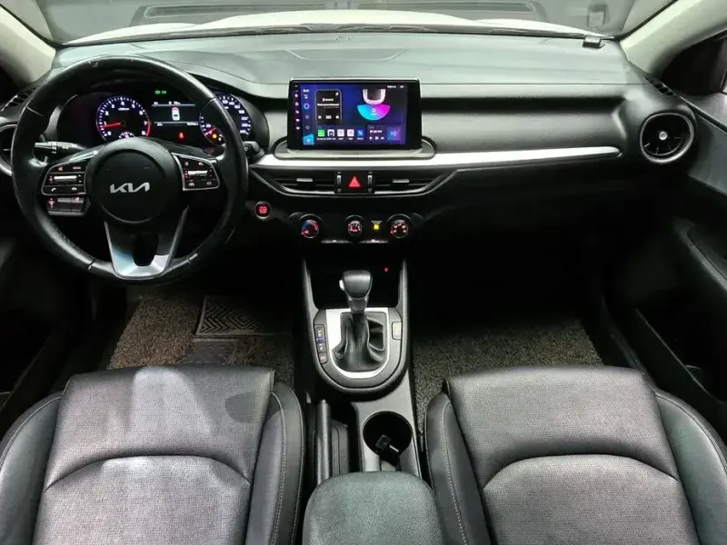 2022 Kia K3 с пробегом 76 745 км