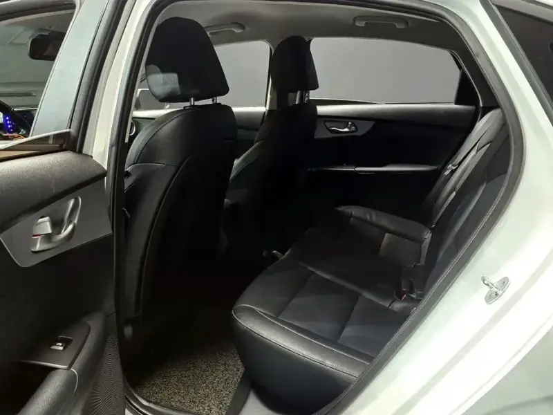 2022 Kia K3 с пробегом 76 745 км