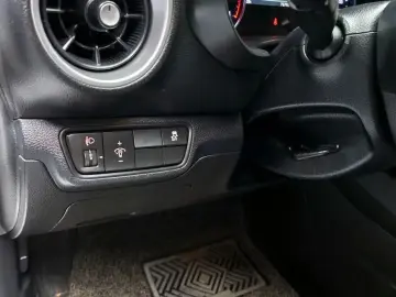 2022 Kia K3 с пробегом 76 745 км
