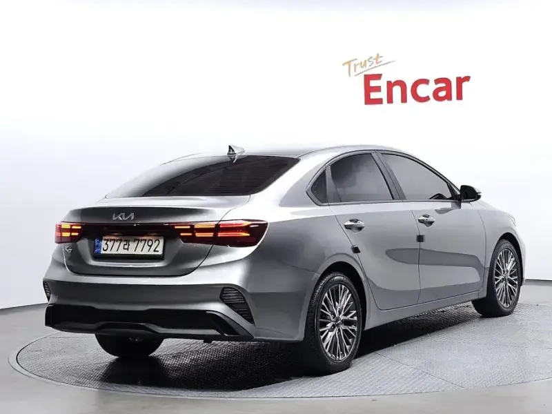 2021 Kia K3 с пробегом 76 881 км