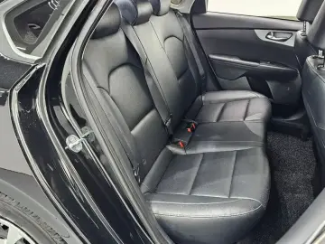 2022 Kia K3 с пробегом 35 495 км