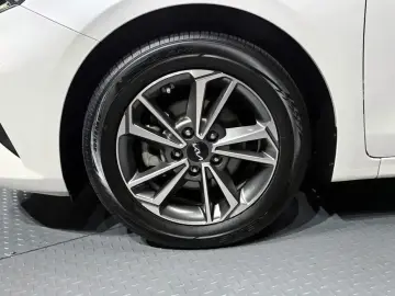 2021 Kia K3 с пробегом 57 540 км